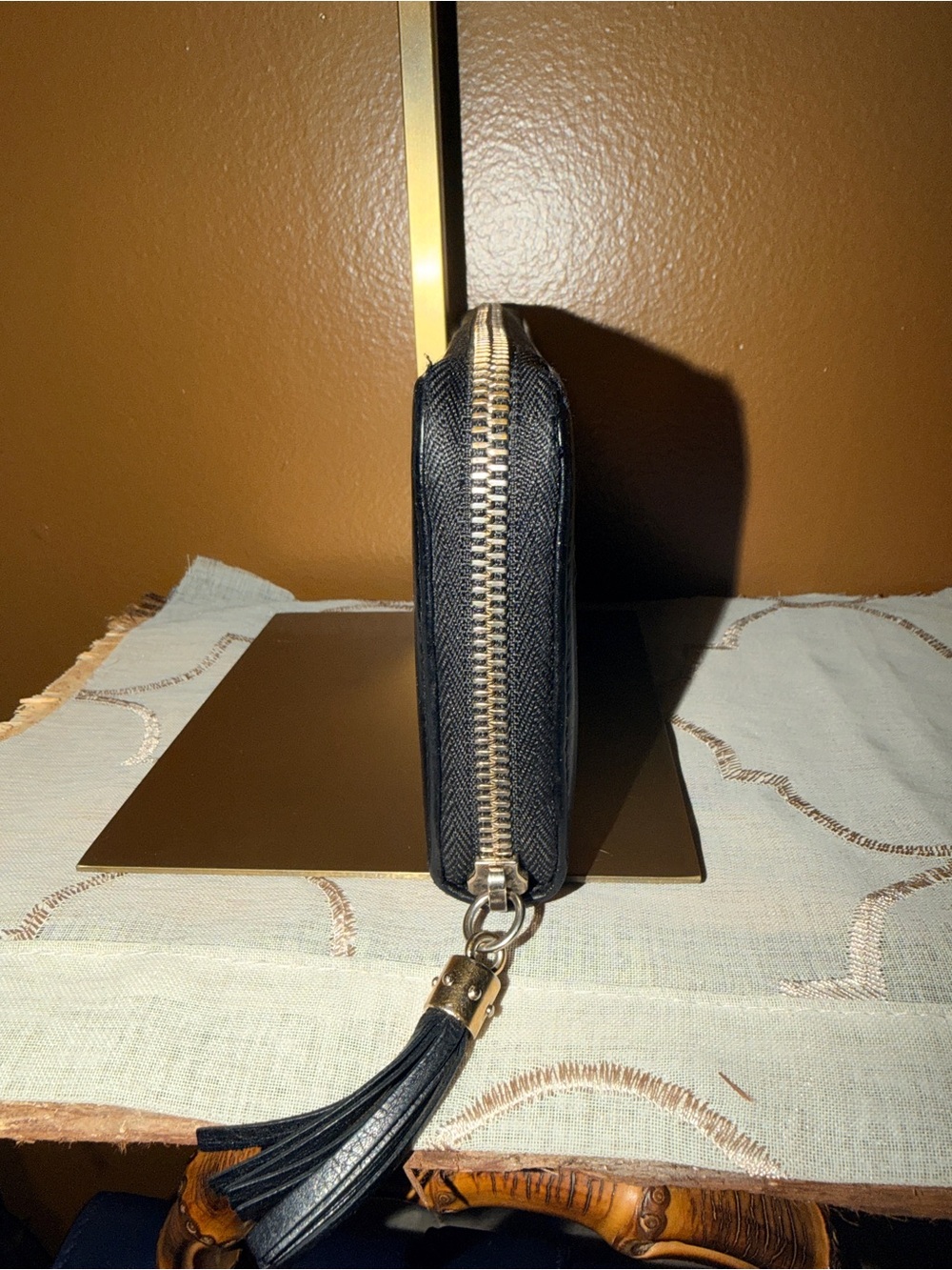 Gucci Soho Black Pebbled Leather Embossed Logo Wallet - Picture 4 of 6